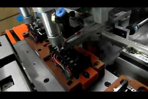 自動(dòng)鎖螺絲機